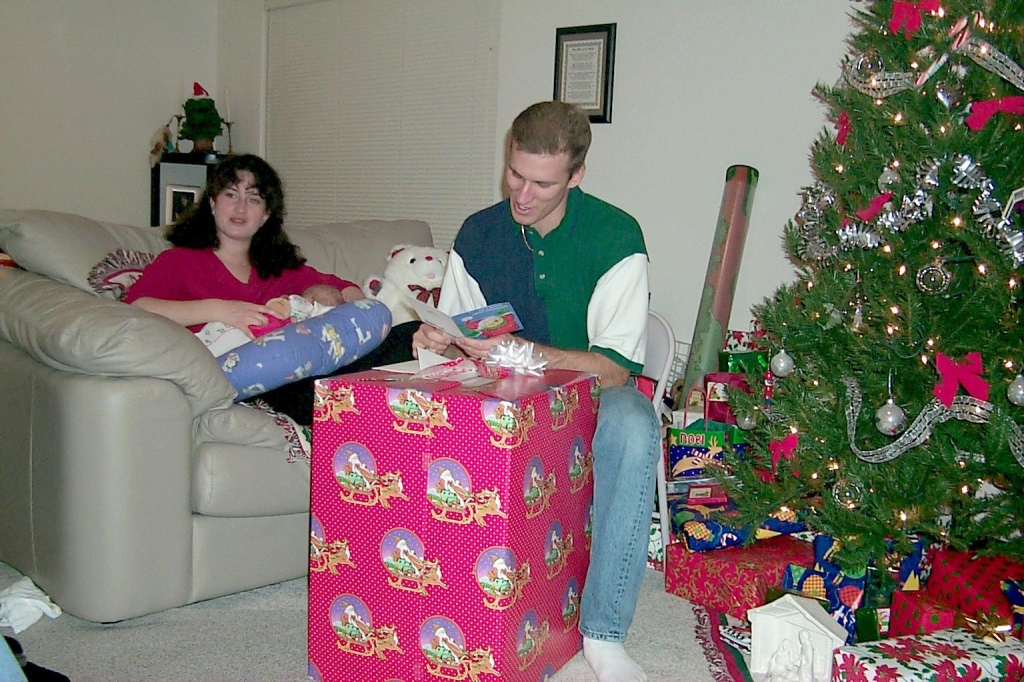 1999-12-22-Travis-opening-highchair.jpg